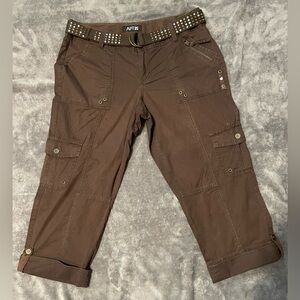 APT. 9 Cargo Brown Belted Capri’s with button cuffed bottom Size 10